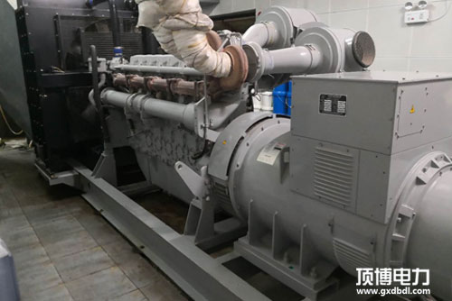 24KW-1800KW帕金斯柴油發(fā)電機(jī)組價(jià)格表